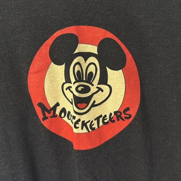 Men’s size small Disney Resort Mouseketeer short sleeved shirt - Picture 2 of 4